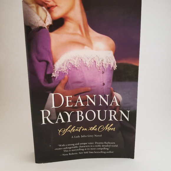 DEANNA RAYBOURN - A Lady Julia Grey Novel - Silent in the .... - Picture 4 of 10